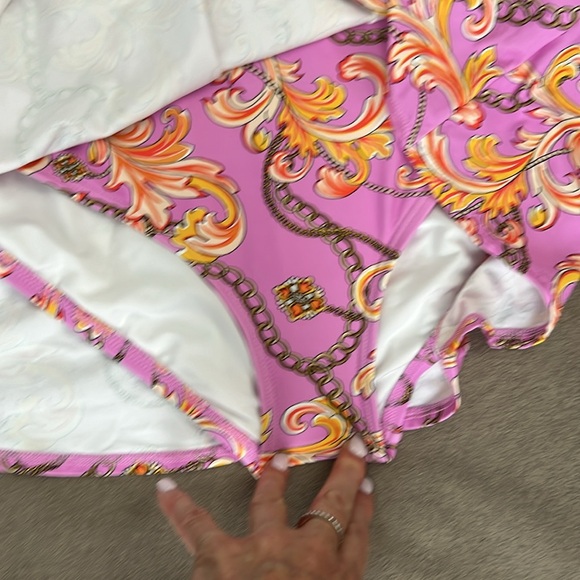 Boston Proper By Carmen Marc Valvo skirted bottom swim medium - Picture 3 of 5